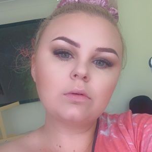 Meet your Posher, Tayla
